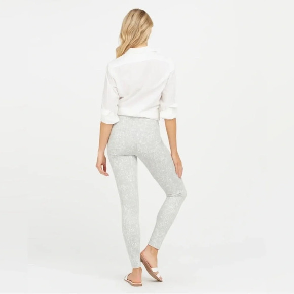 NWT Spanx Jean-ish Legging in Speckled Gray - Picture 7 of 12